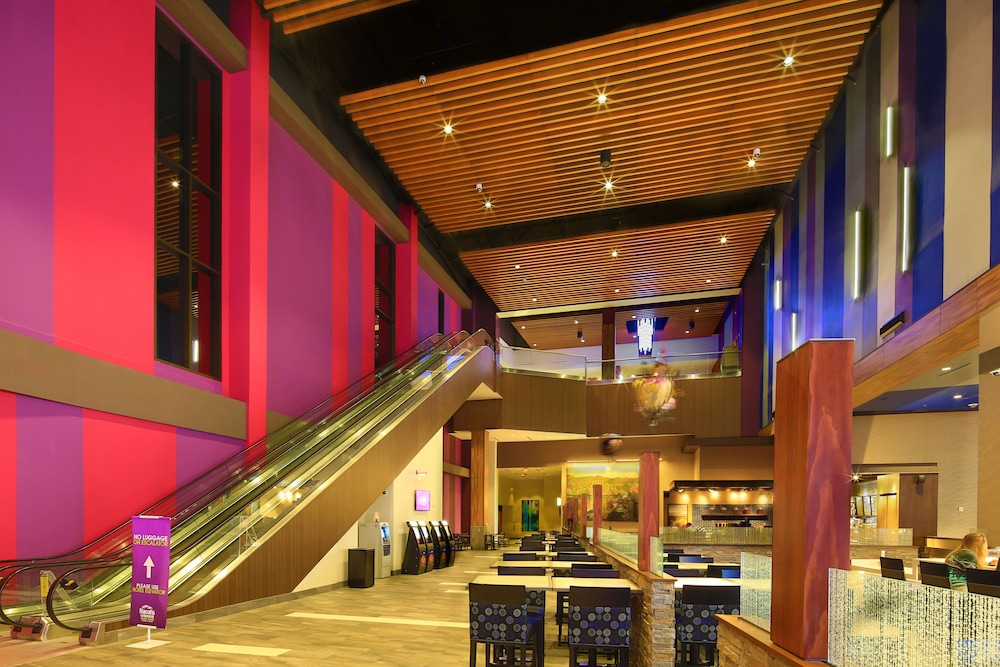 Harrah's Cherokee Valley River Casino & Hotel,Marble>>Cherokee,4 star