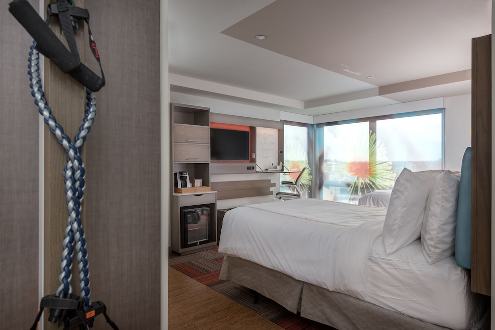 even hotel brooklyn by ihg