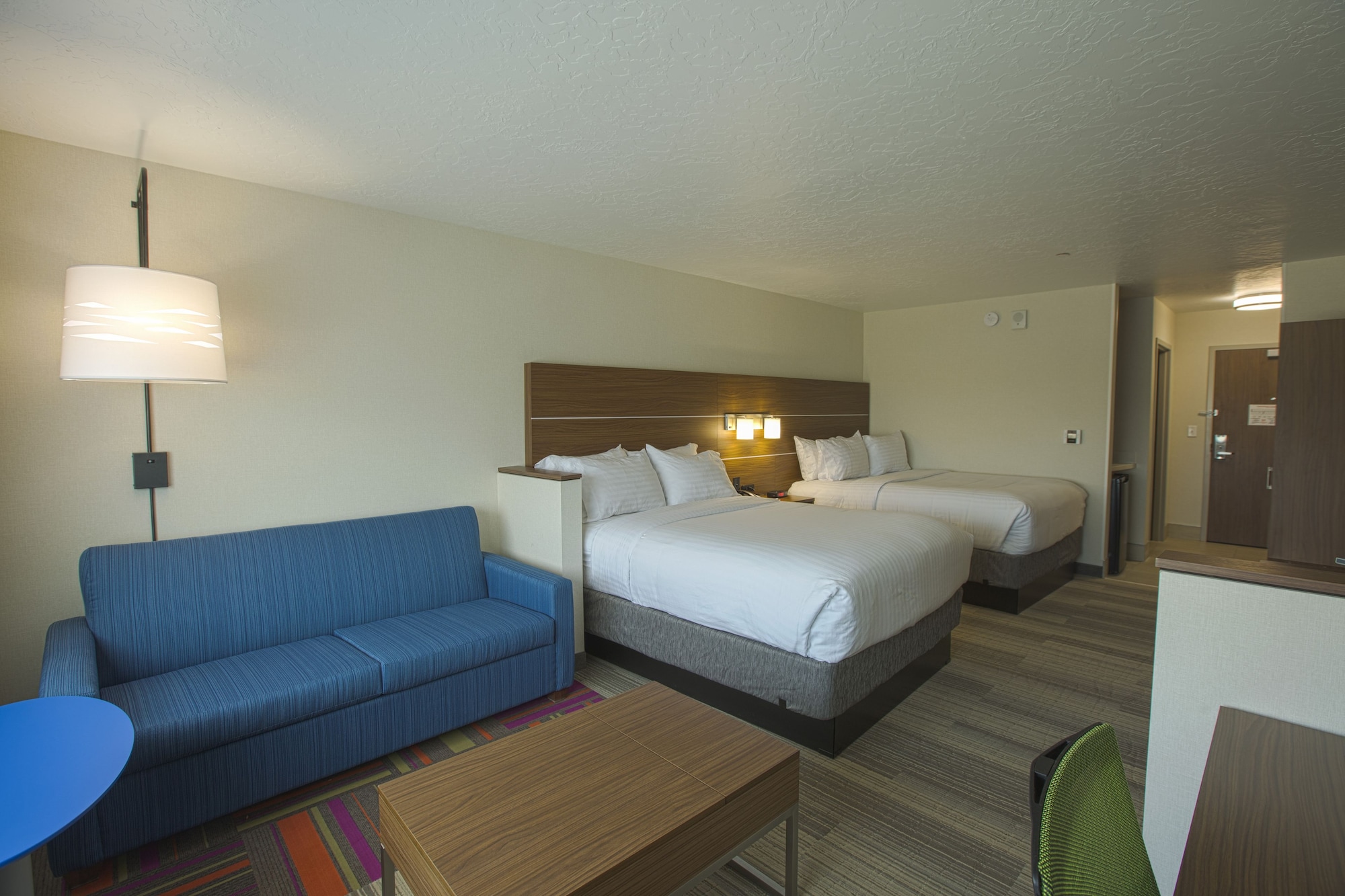 holiday inn express and suites boise airport by ihg