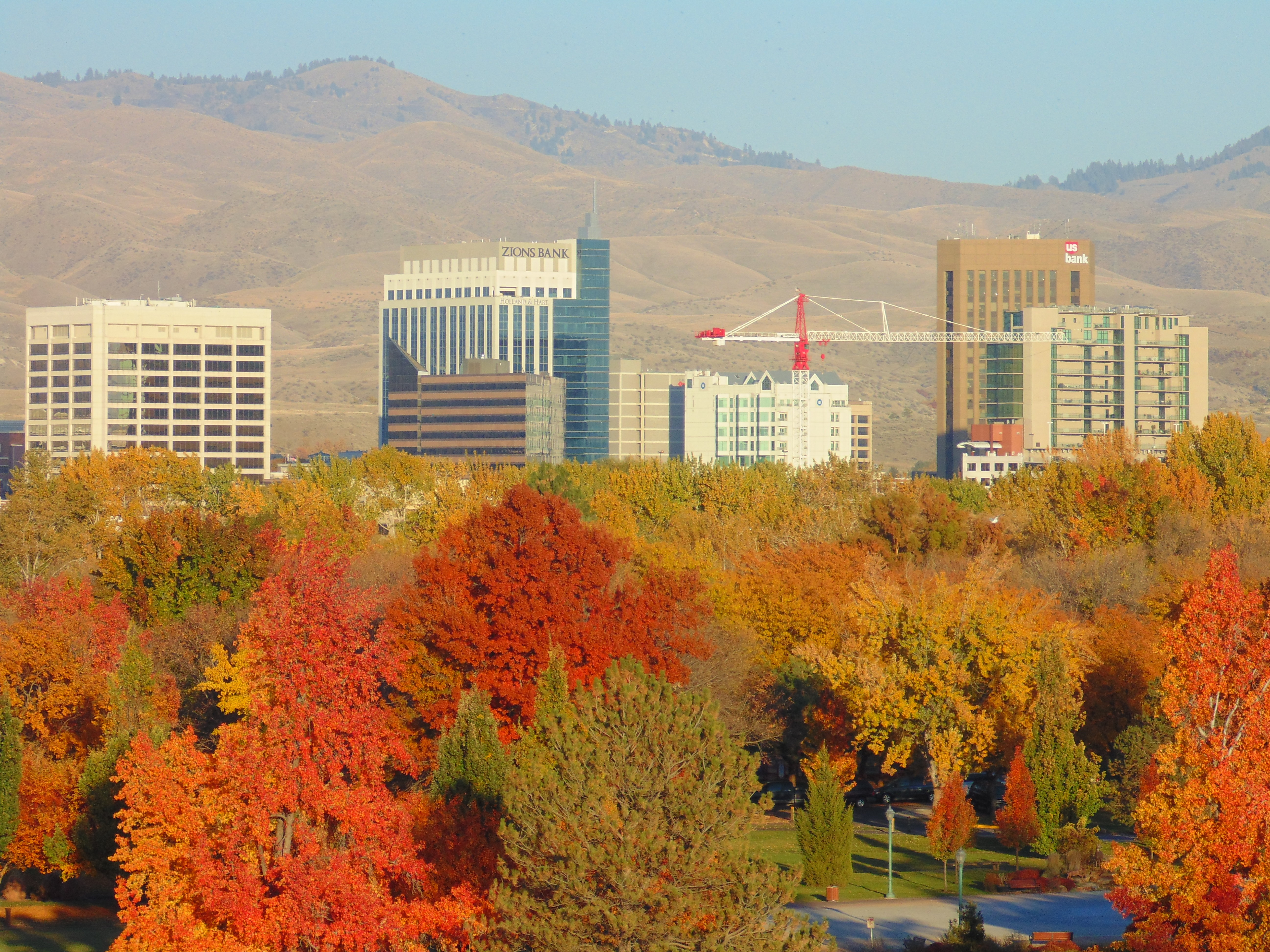 holiday inn express and suites boise airport by ihg