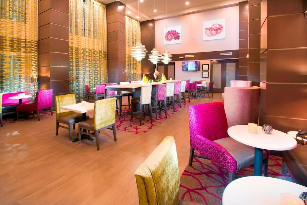 hampton inn and suites la porte