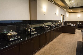 chateau nova peace river