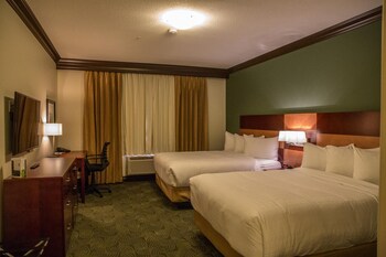 chateau nova peace river