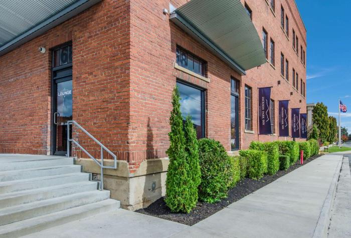 jackson park inn ascend hotel collection