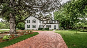 Woodbourne Inn,Niagara Falls>>Niagara,4 star