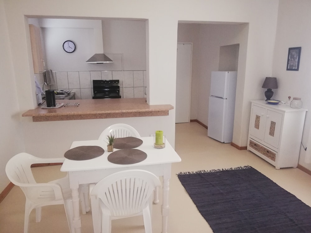 aus self catering units