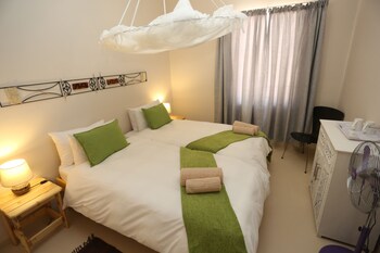 aus self catering units