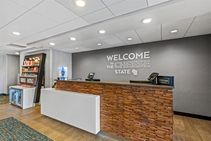 hampton inn fond du lac