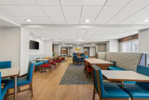 hampton inn fond du lac