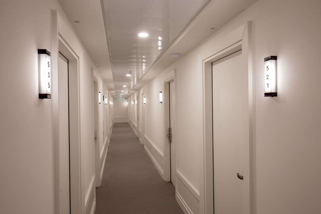 hotel american palace eur