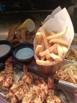 sparklyn hotels and suites