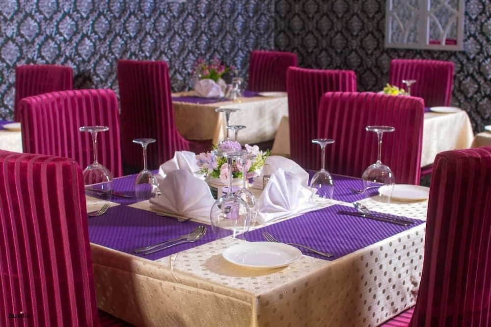 sparklyn hotels and suites