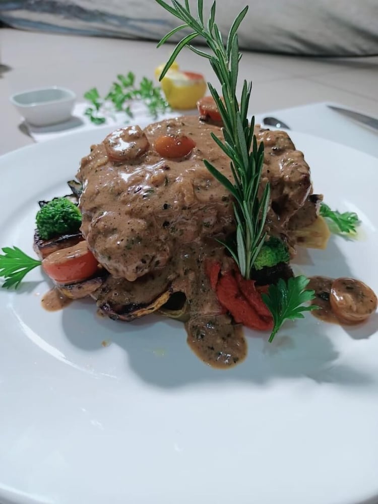 sparklyn hotels and suites