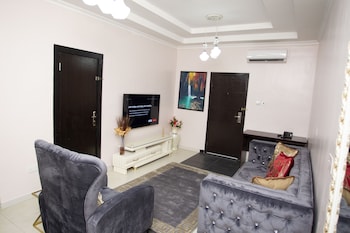 sparklyn hotels and suites