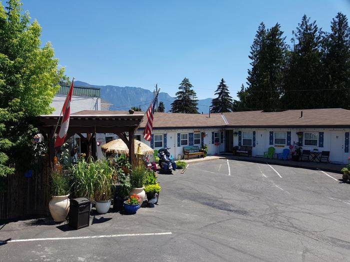 creston valley motel