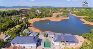 phong nha lake house