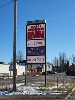Sundre Motor Inn,Olds>>Calgary,2 star