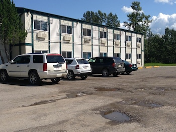 Sundre Motor Inn,Olds>>Calgary,2 star