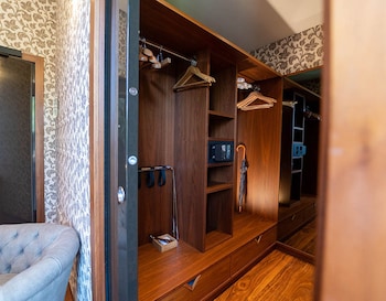 villa lario resort mandello