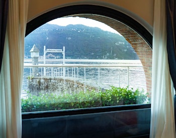 villa lario resort mandello