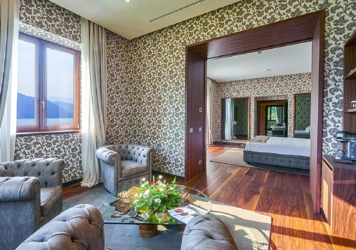 villa lario resort mandello