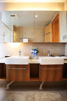 green court place jin qiao middle ring shanghai