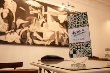 hotel arcos de montemar