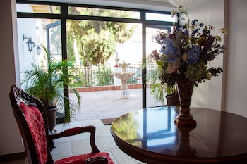 hotel arcos de montemar