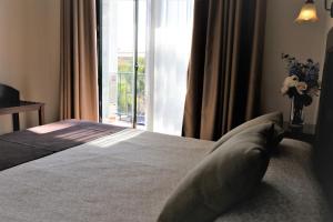 hotel arcos de montemar