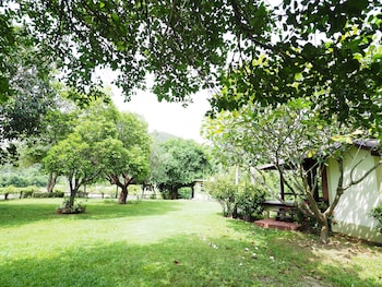Baan Pun Sook,Chao Lao Beach>>Chanthaburi,3 star