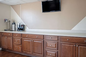 Rodeway Inn,Indiana>>Terre Haute,2 star