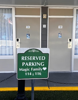 magic moment resort and kids club