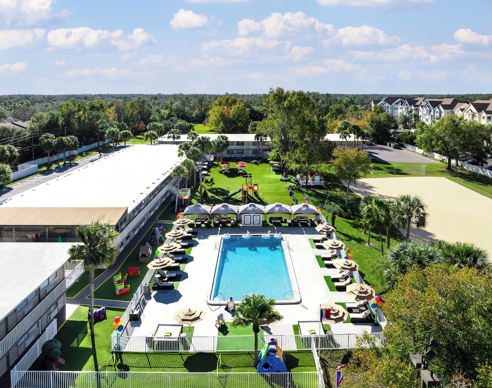 magic moment resort and kids club