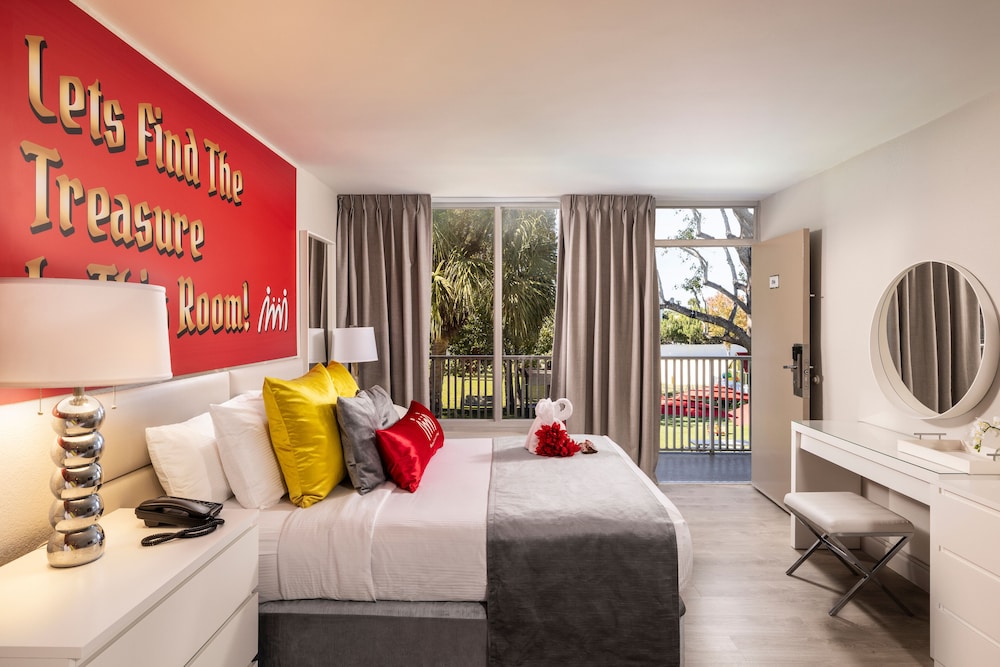 magic moment resort and kids club