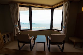 naruto grand hotel kaigetsu