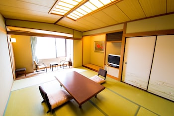 naruto grand hotel kaigetsu