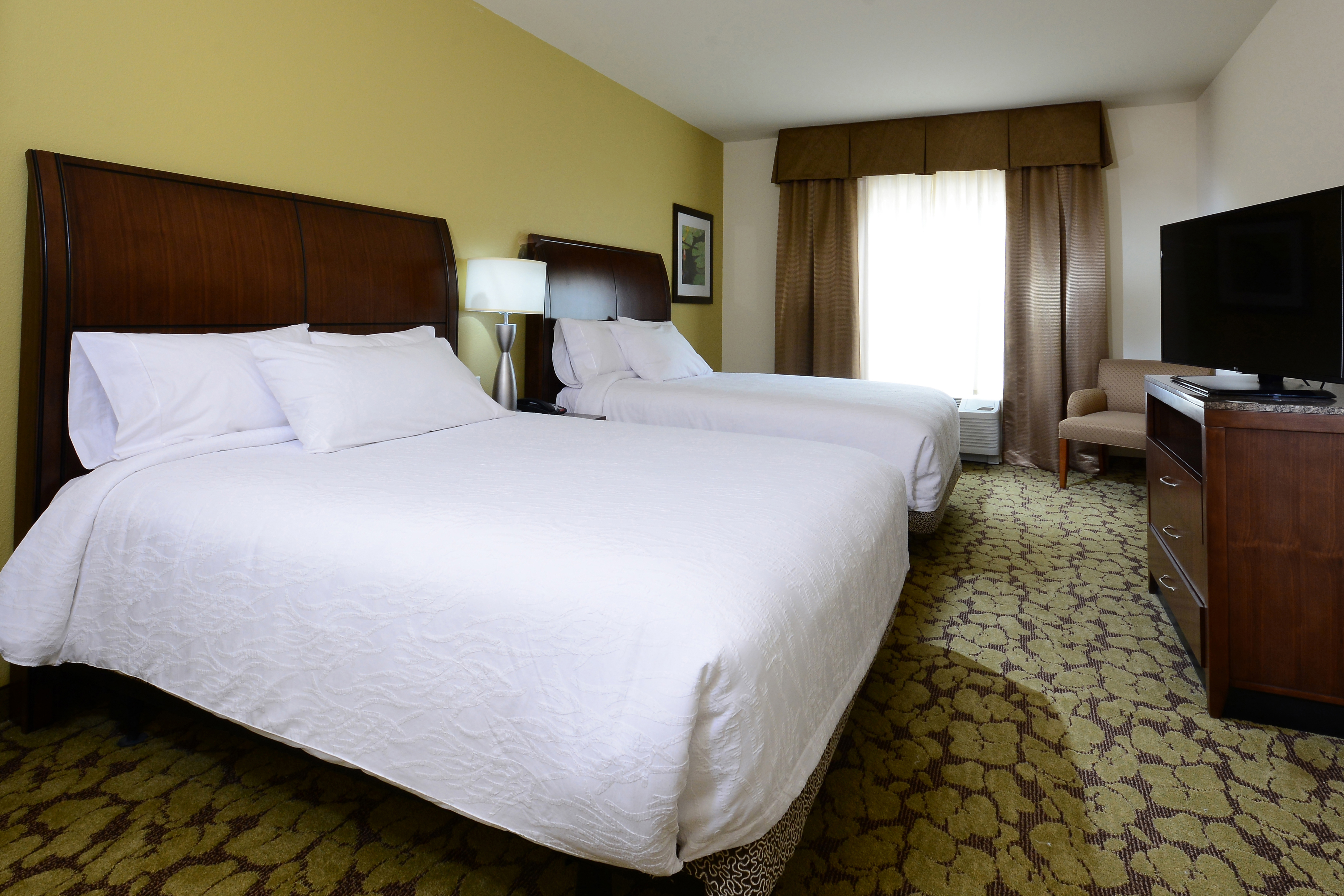hilton garden inn greensboro airport