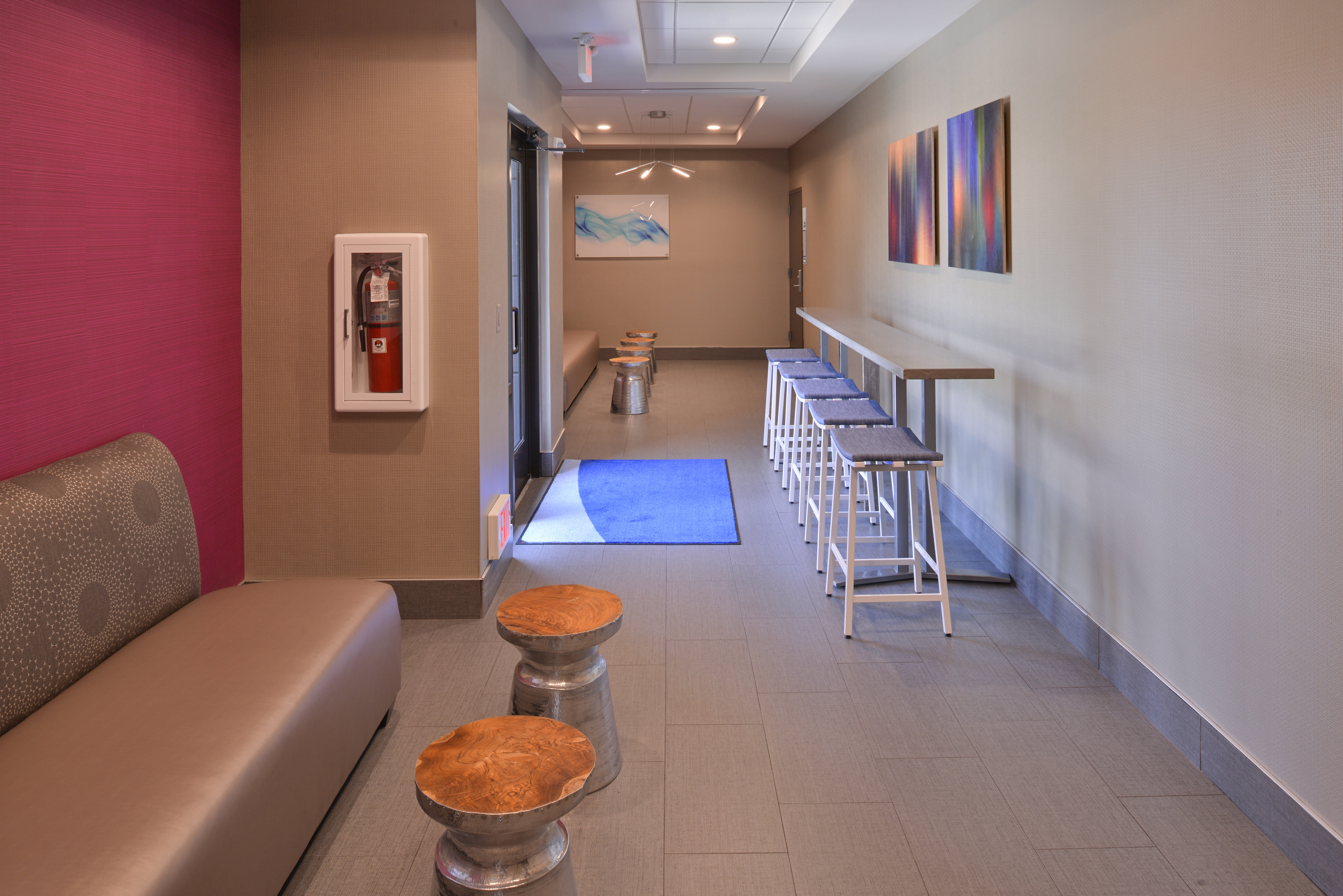 holiday inn express and suites bryant benton area
