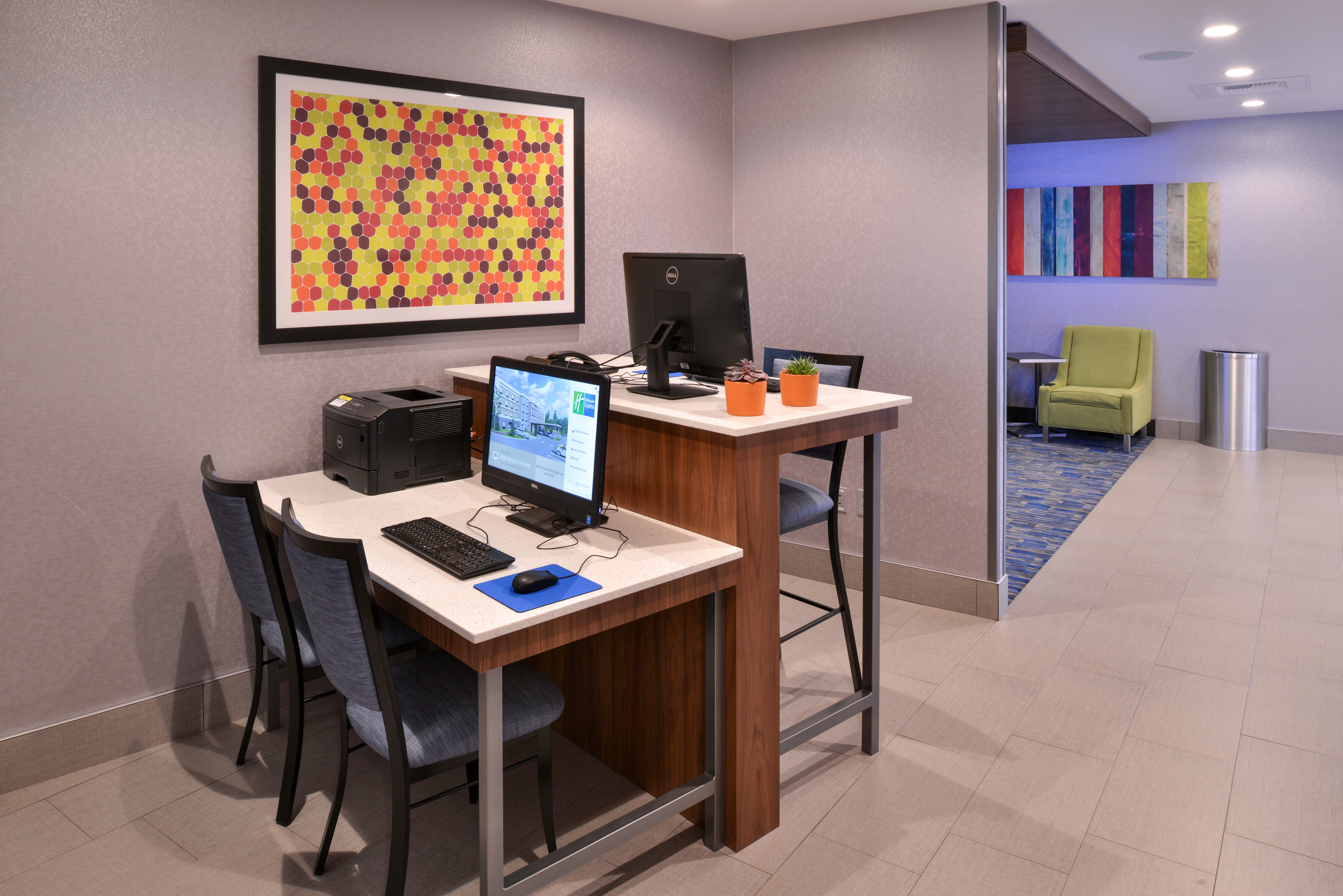 holiday inn express and suites bryant benton area
