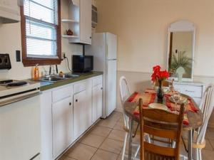 oceanside court by kees vacations