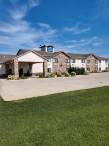 Cobblestone Inn & Suites - Monticello,Cedar Rapids - Iowa City>>Anamosa,3 star