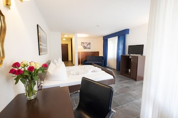 hotel astoria am urachplatz