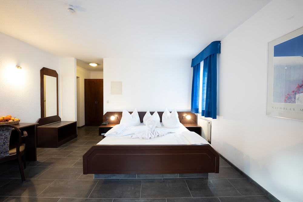 hotel astoria am urachplatz