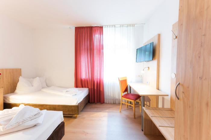 hotel astoria am urachplatz