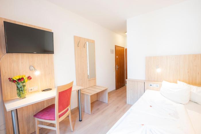 hotel astoria am urachplatz