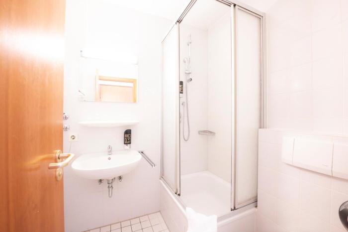 hotel astoria am urachplatz