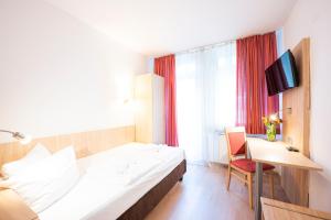 hotel astoria am urachplatz