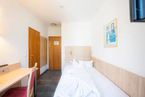 hotel astoria am urachplatz