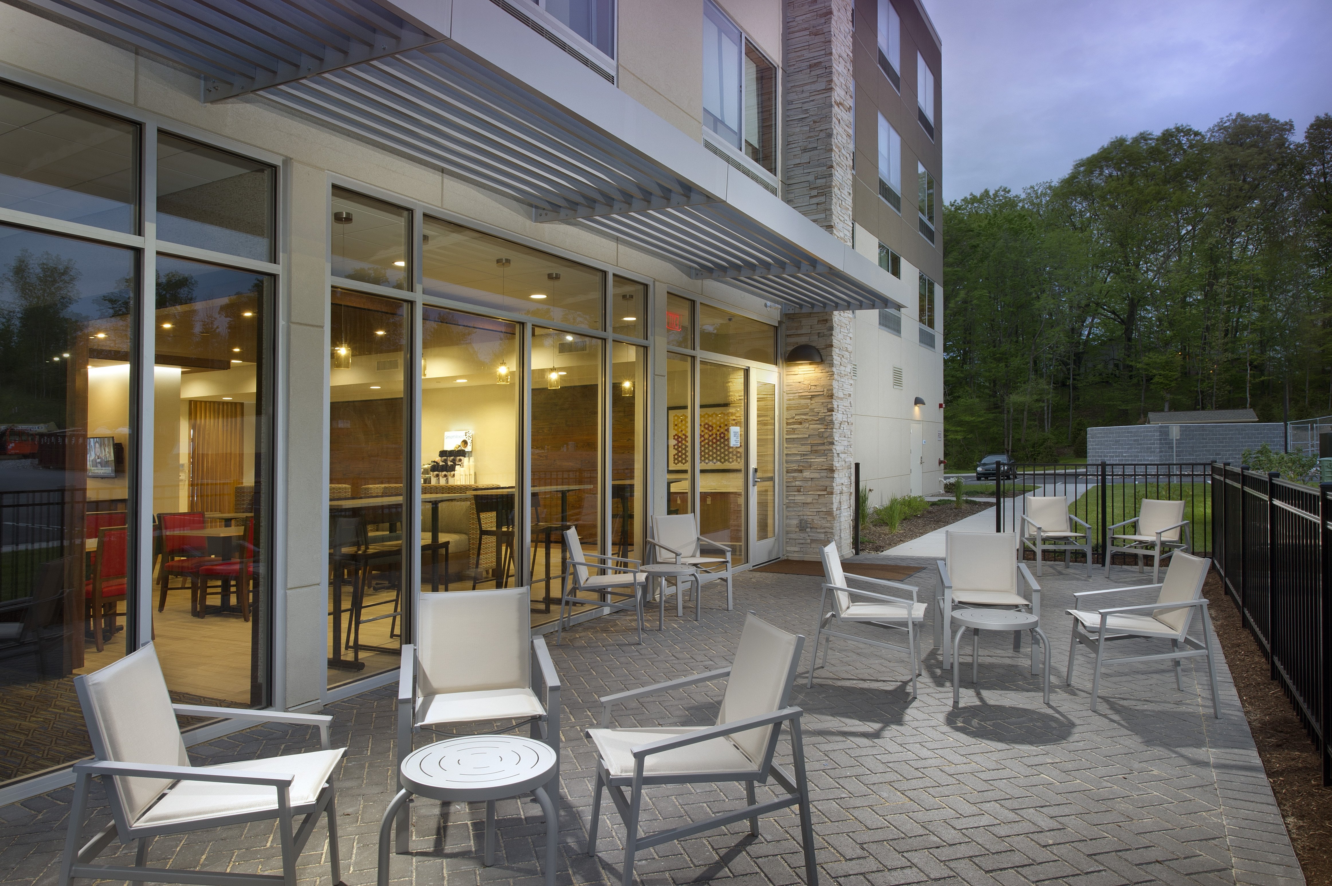 holiday inn express and suites altoona by ihg