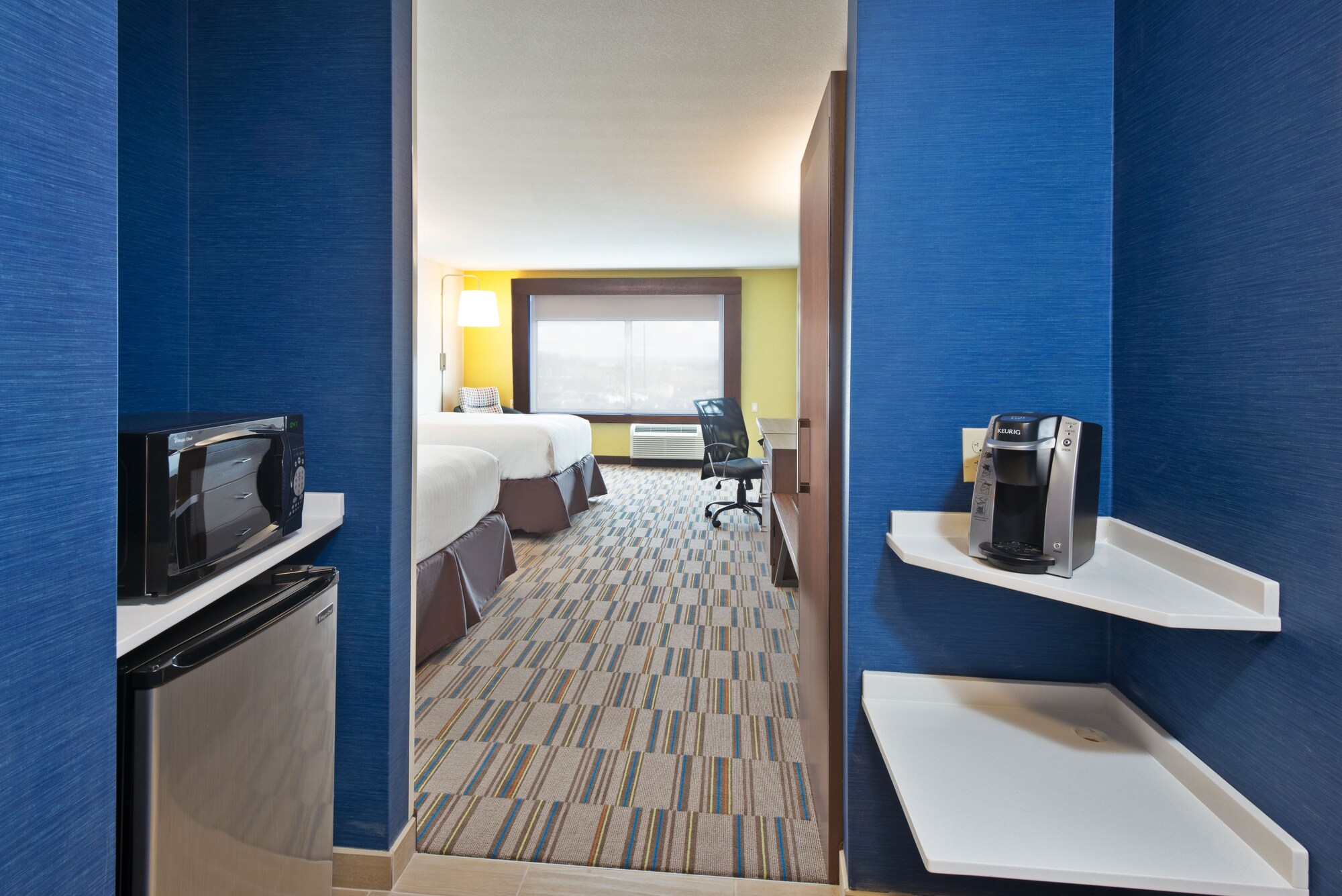 holiday inn express and suites uniontown by ihg